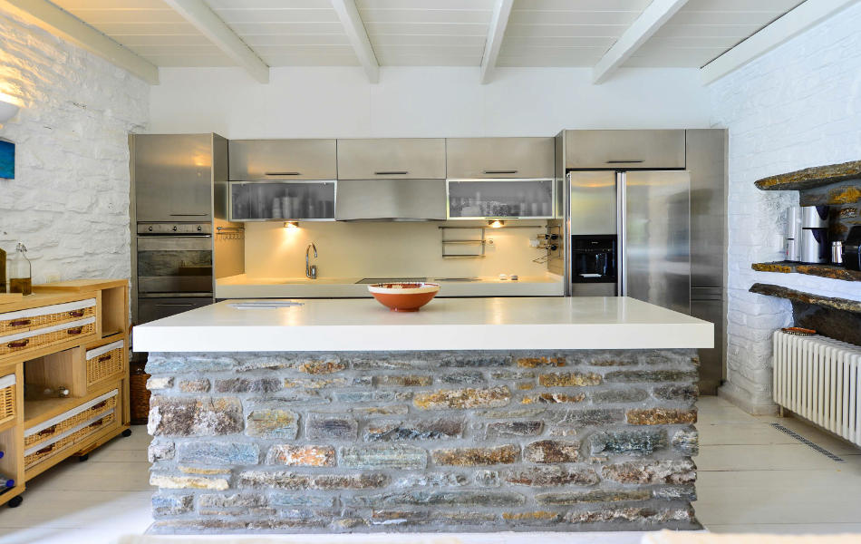 greece-villa-alexandra-kea-kitchen2.jpg