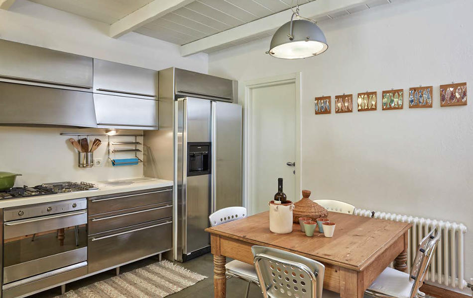 greece-villa-alexandra-kea-kitchen3.jpg